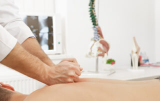 chiropractor vs massage therapy